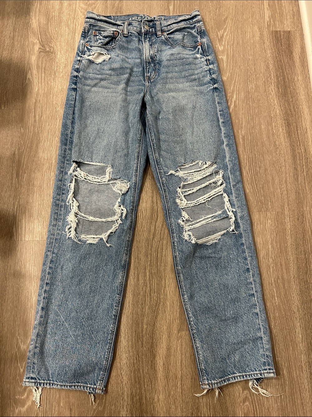 American Eagle Outfitters - Distressed Highest Rise Baggy Straight Jeans